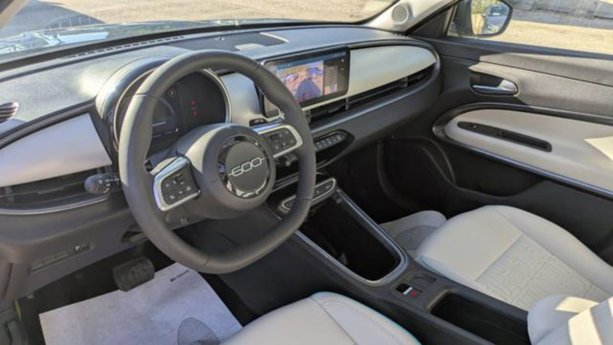 Fiat 600 1.2 hybrid La Prima 110cv auto (5)