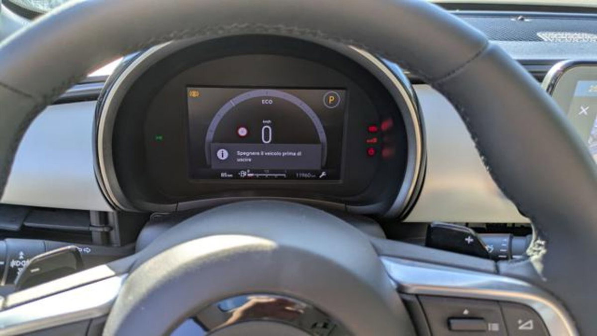 Fiat 600 1.2 hybrid La Prima 110cv auto (6)