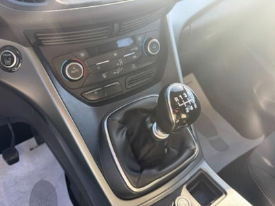 Ford Kuga 1.5 EcoBlue 120 CV 2WD ST-Line (10)
