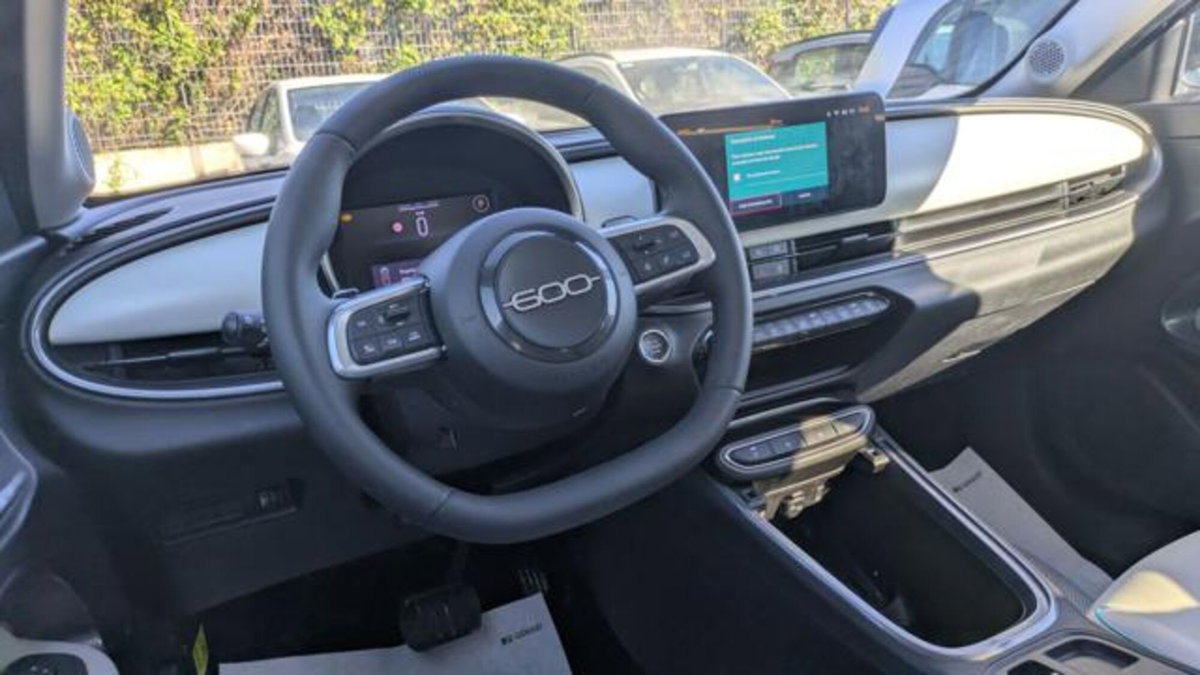 Fiat 600 1.2 hybrid La Prima 110cv auto (5)