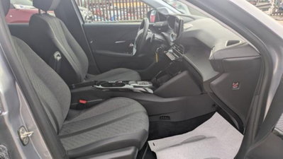 Peugeot 208 50 kWh Allure (13)