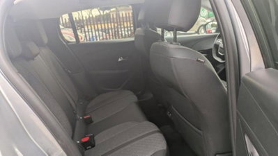 Peugeot 208 50 kWh Allure (14)