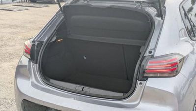 Peugeot 208 50 kWh Allure (18)