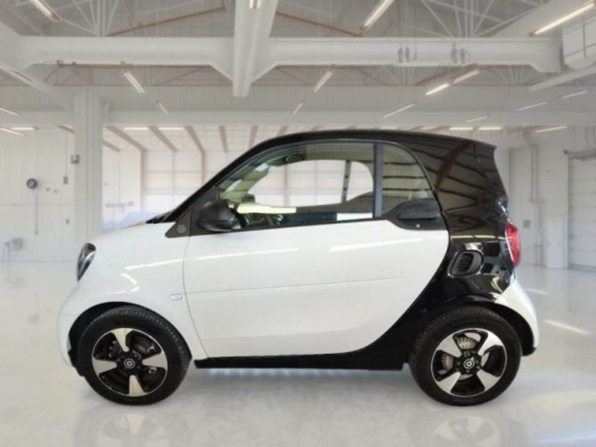 smart Fortwo EQ Passion Nightsky (8)