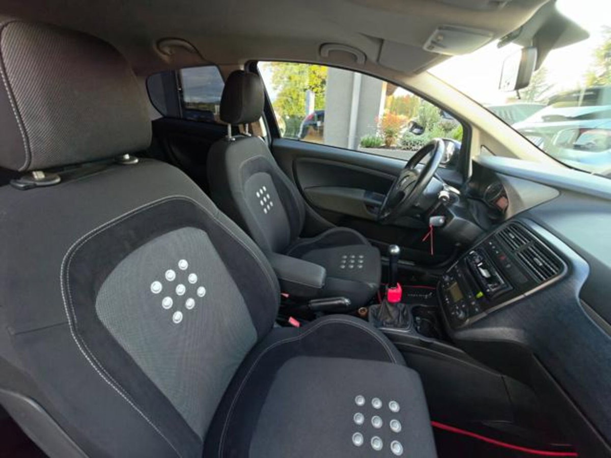 Fiat Grande Punto 1.4 T-Jet 16V 3 porte Sport (12)