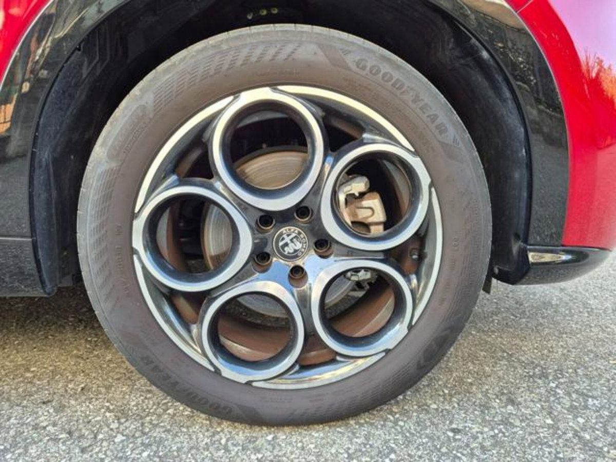 Alfa Romeo Tonale 1.6 Sprint 130cv tct6 (14)
