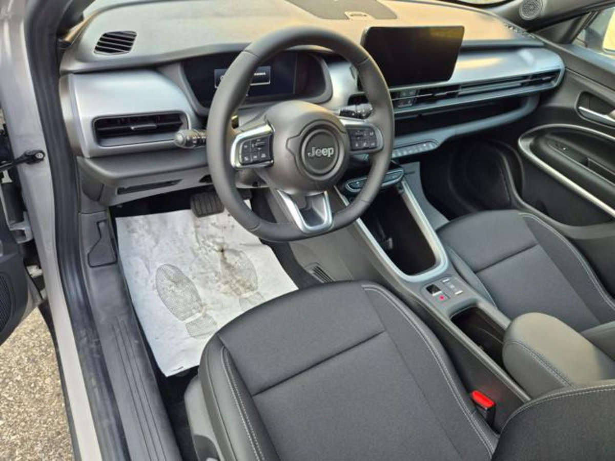 Jeep Avenger 1.2 turbo Summit fwd 100cv (10)