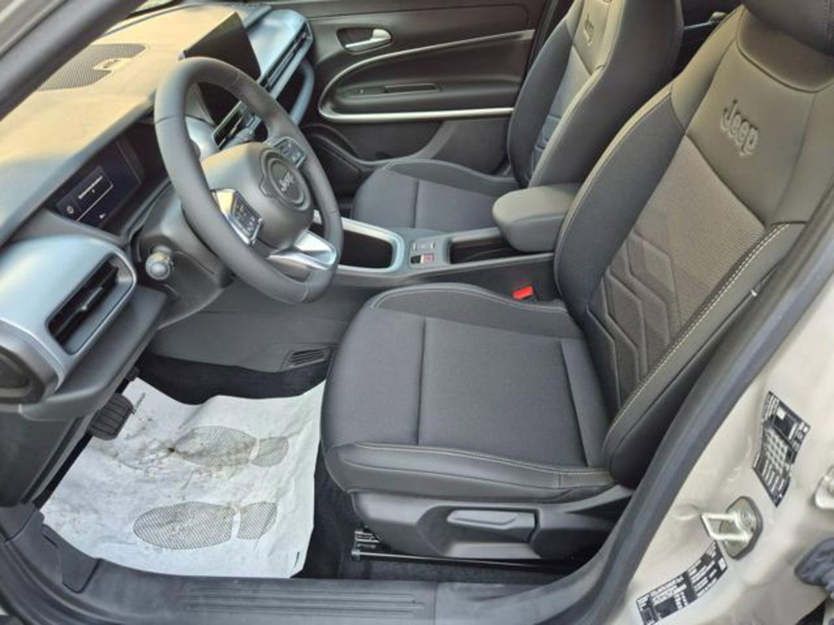 Jeep Avenger 1.2 turbo Summit fwd 100cv (9)
