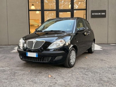 Lancia Ypsilon Oro 100 (3)
