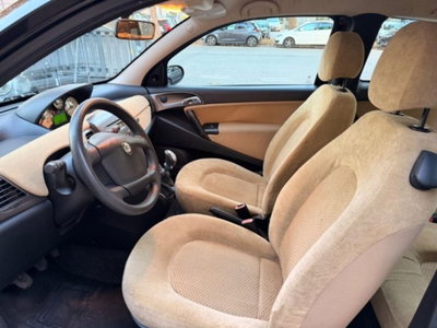 Lancia Ypsilon Oro 100 (9)