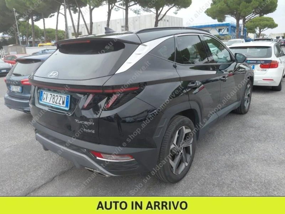 Hyundai Tucson 1.6 hev Exellence 2wd auto (3)