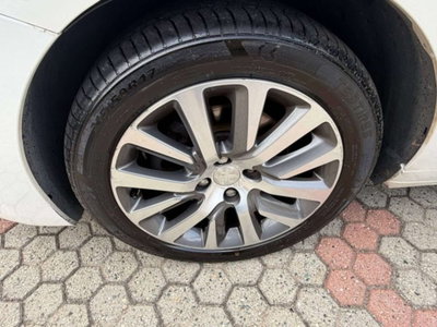 Peugeot 5008 2.0 HDi 163CV aut. Business (13)