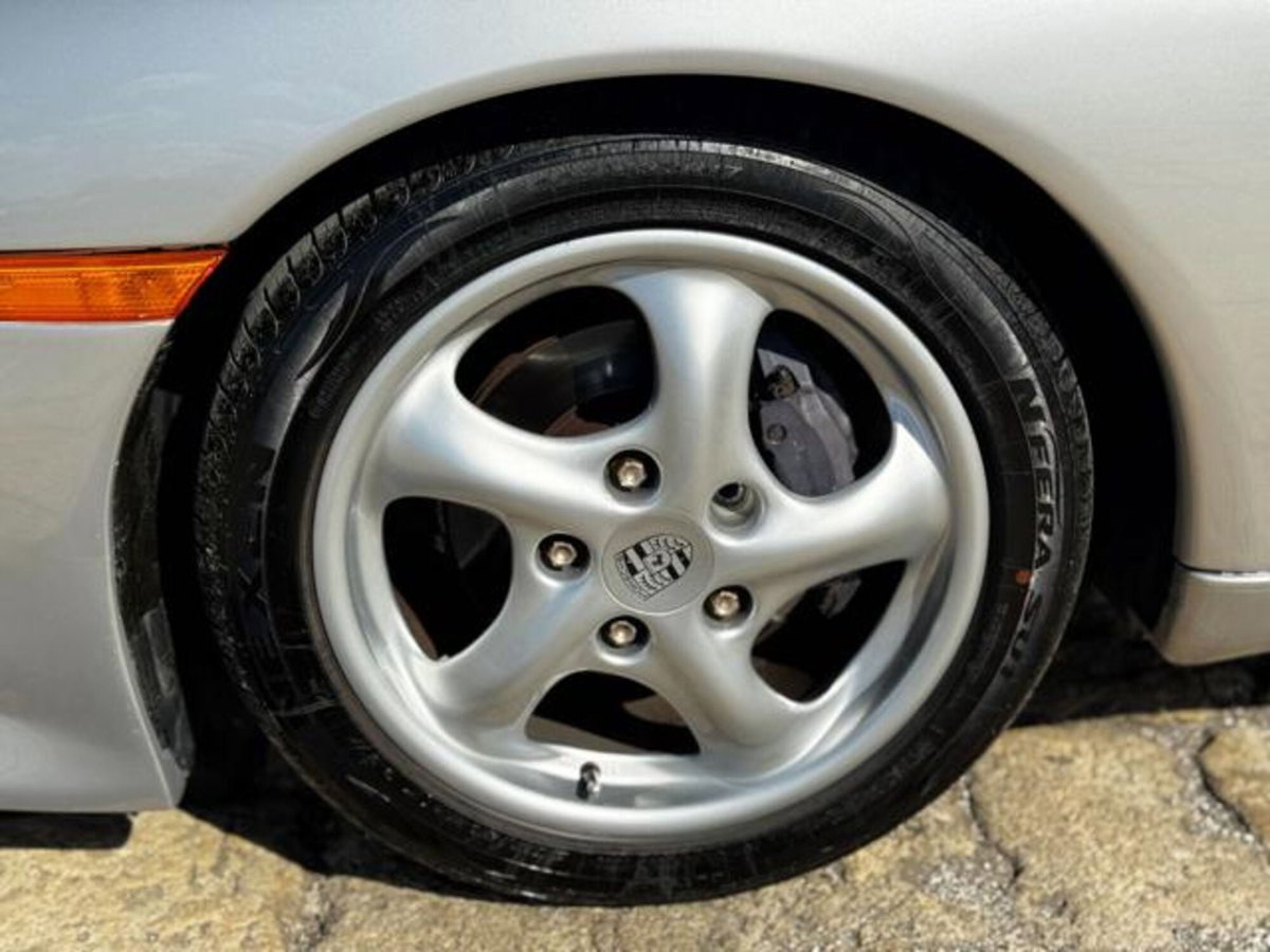 Porsche Boxster 2.5i 24V cat (19)