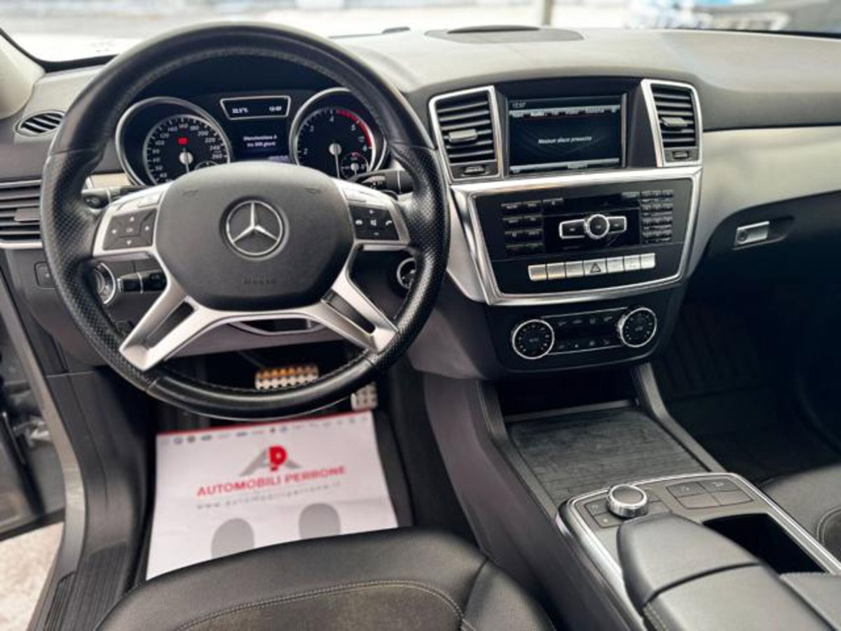Mercedes-Benz Classe ML 250 BlueTEC 4Matic Sport (11)