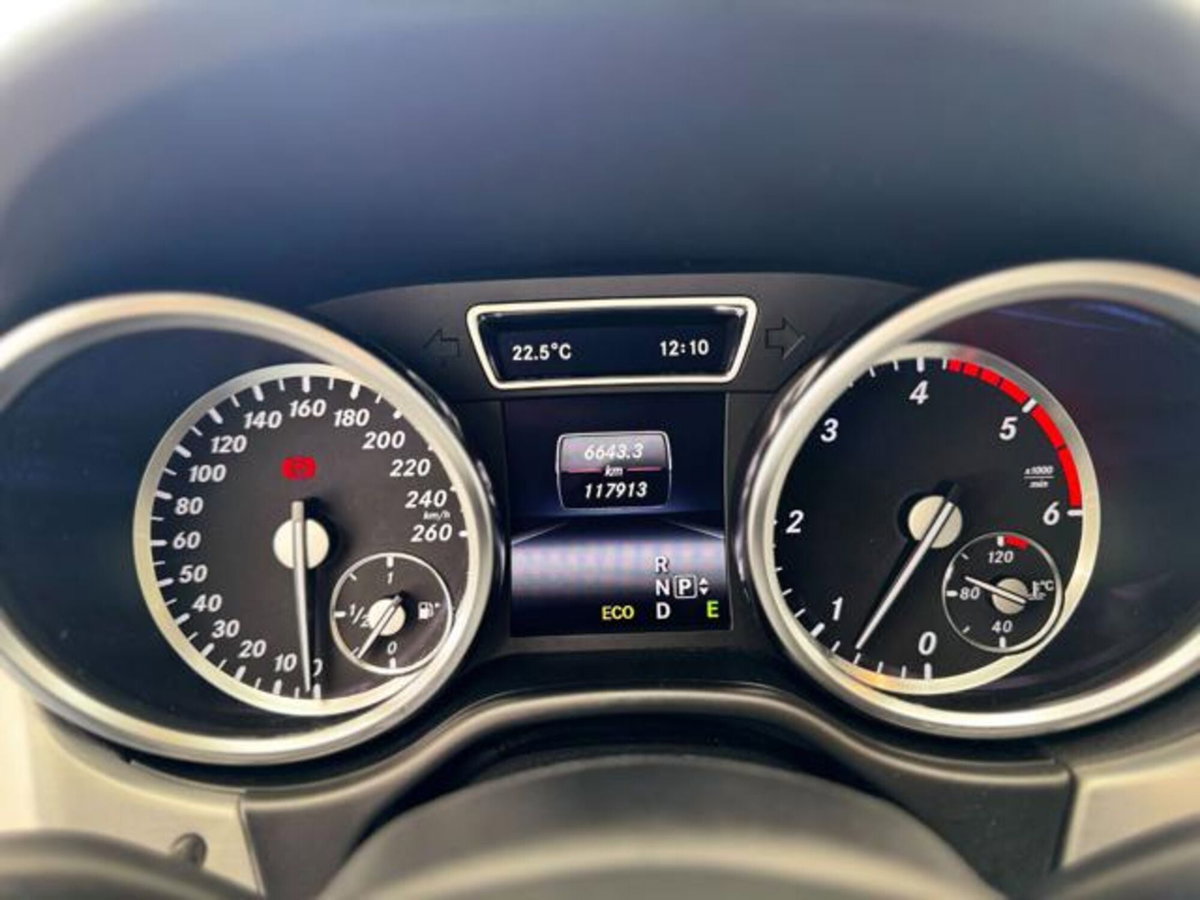 Mercedes-Benz Classe ML 250 BlueTEC 4Matic Sport (15)