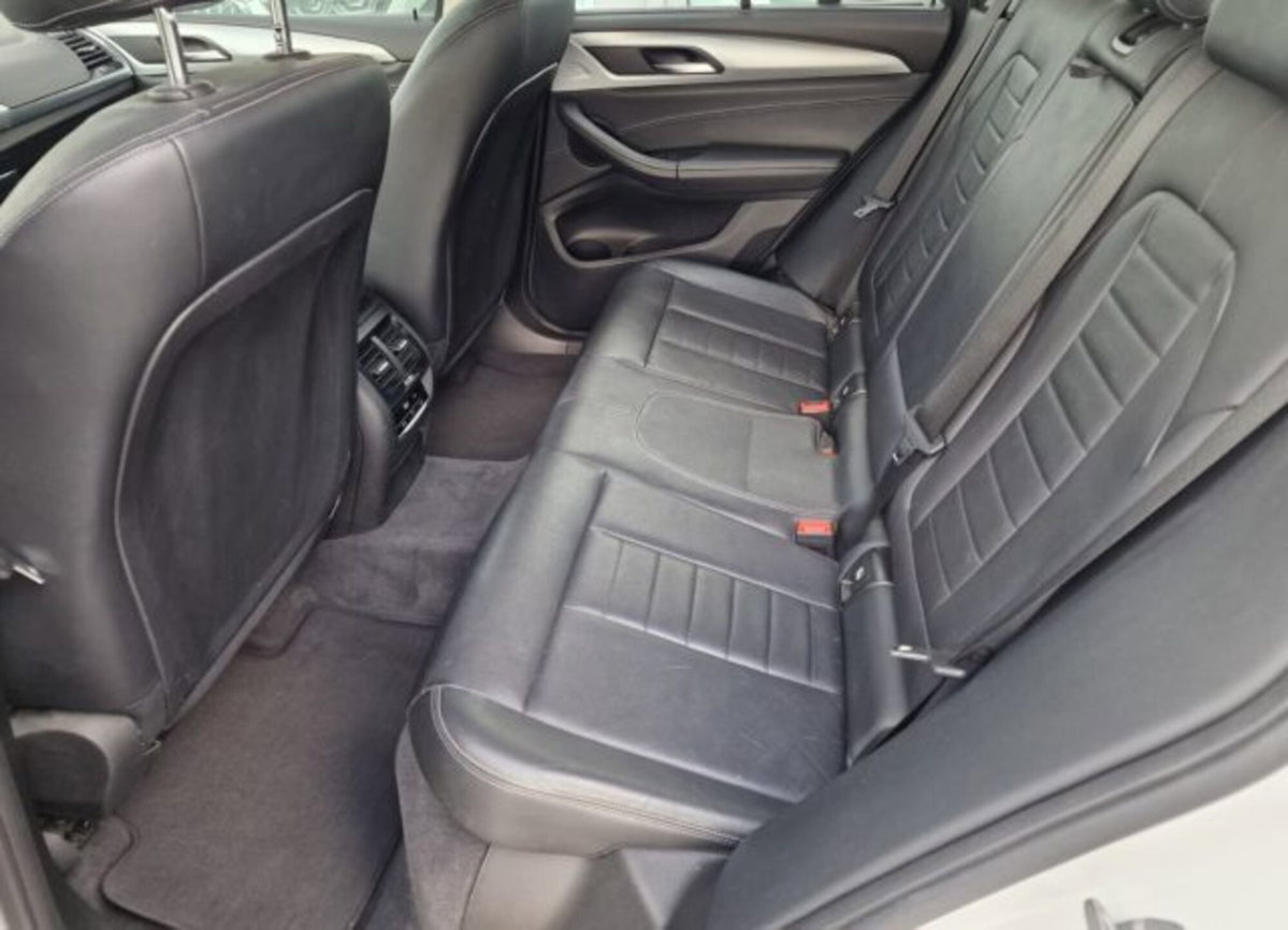 BMW X3 xDrive20d Business Advantage (13)
