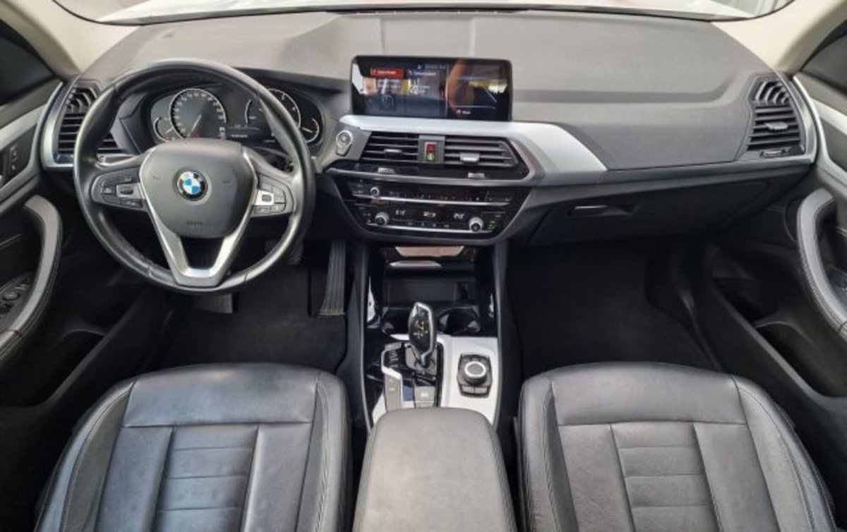 BMW X3 xDrive20d Business Advantage (9)
