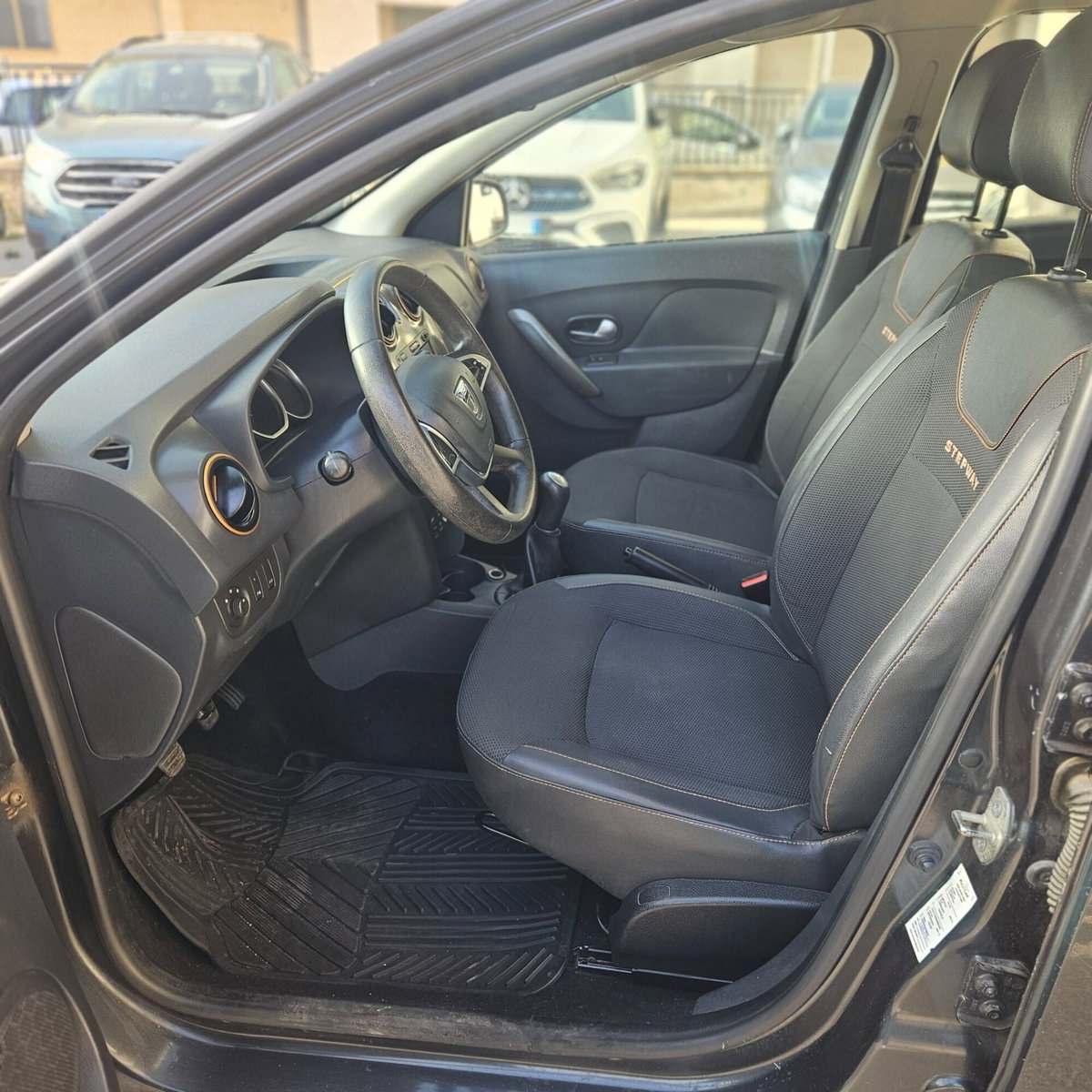 Dacia Sandero 1.5 dCi 8V 90CV S&S Serie Speciale Brave (7)