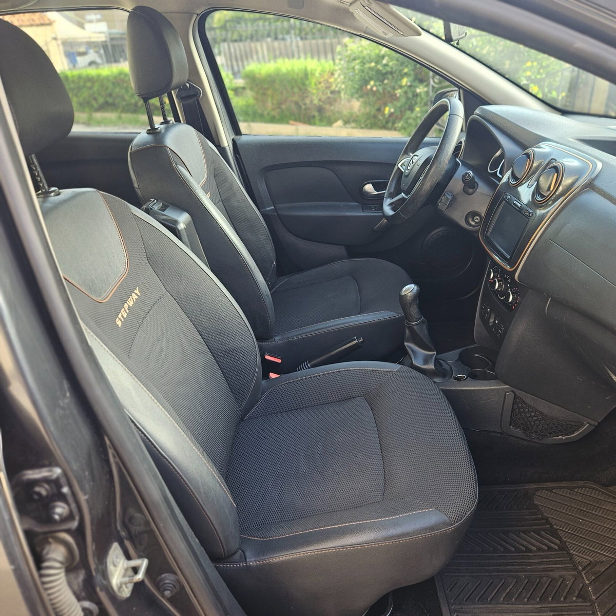 Dacia Sandero 1.5 dCi 8V 90CV S&S Serie Speciale Brave (8)