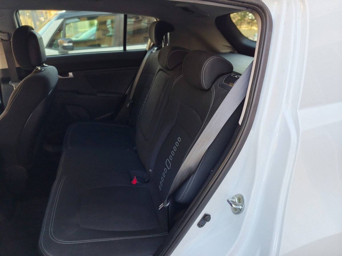 Kia Sportage 1.7 CRDI VGT 2WD Class (10)