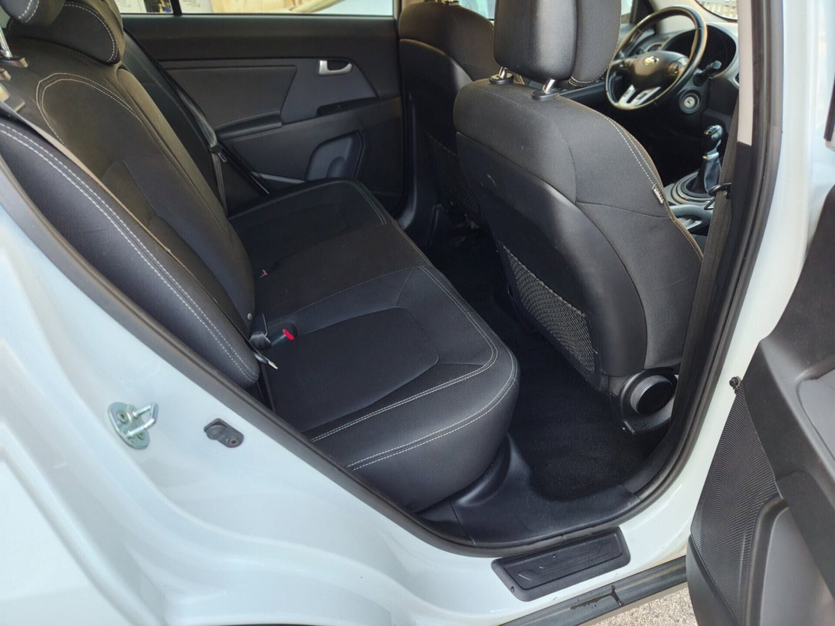 Kia Sportage 1.7 CRDI VGT 2WD Class (11)