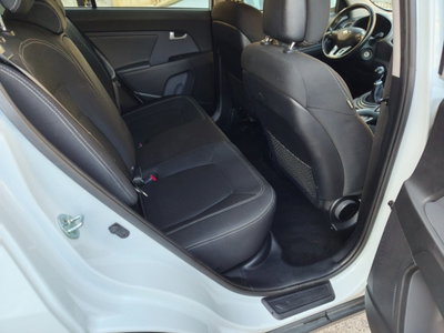 Kia Sportage 1.7 CRDI VGT 2WD Class (11)