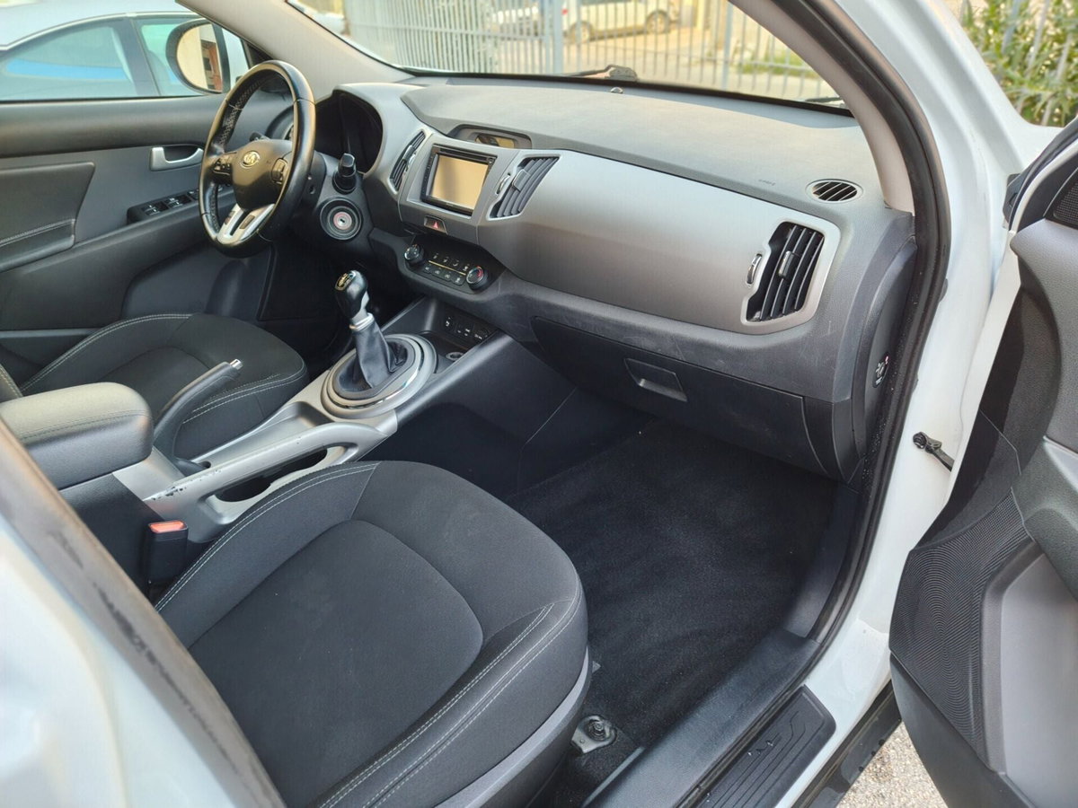 Kia Sportage 1.7 CRDI VGT 2WD Class (12)