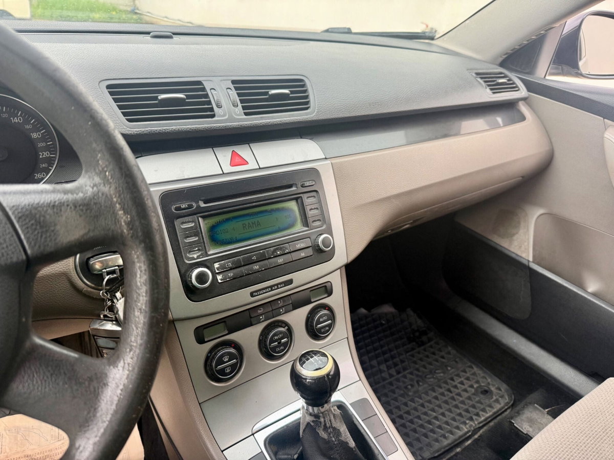 Volkswagen Passat Variant 2.0 TDI DPF Comfortline (9)