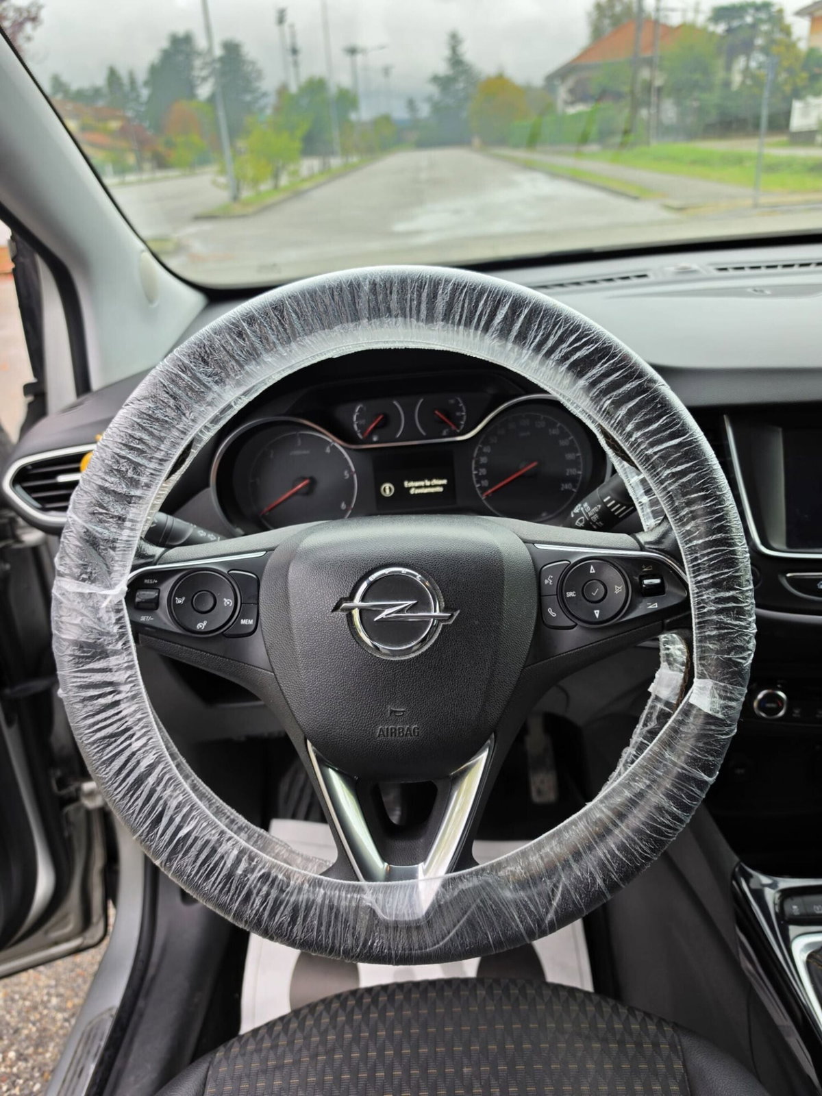 Opel Crossland X 1.5 ECOTEC D 102 CV Start&Stop Ultimate (16)