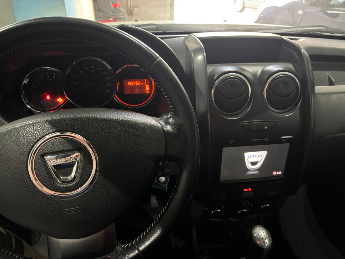 Dacia Duster 1.5 dCi 110CV 4x2 Lauréate (6)