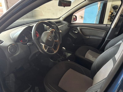 Dacia Duster 1.5 dCi 110CV Start&Stop 4x2 Lauréate (4)