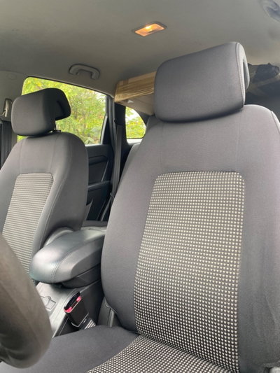 Chevrolet Captiva 2.4 LS (10)
