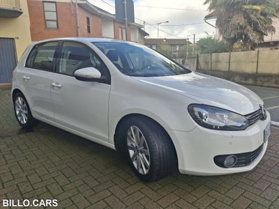 Volkswagen Golf 1.6 TDI DPF 5p. Highline (2)