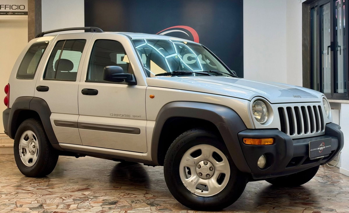 Jeep Cherokee 2.5 CRD Sport (3)