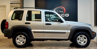 Jeep Cherokee 2.5 CRD Sport (4)
