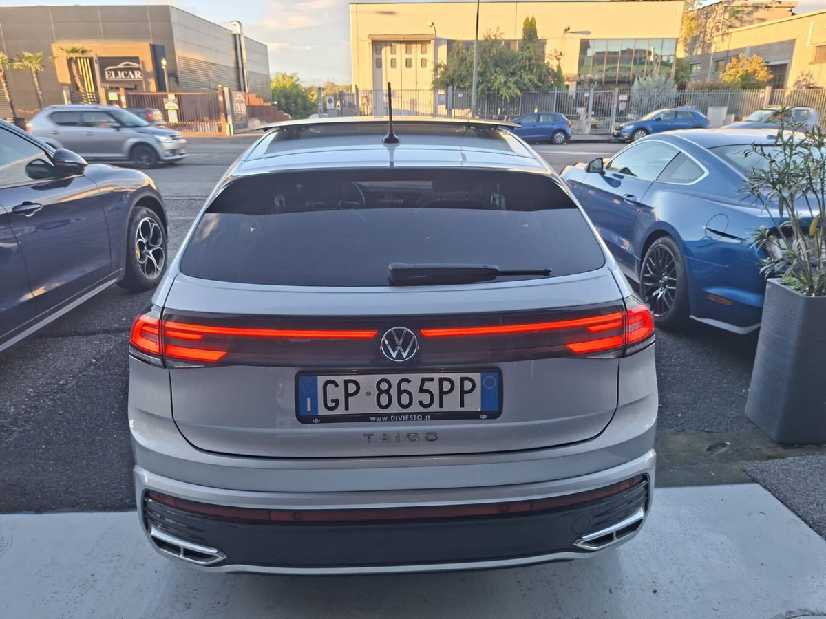 Volkswagen Taigo 1.5 tsi R-Line 150cv dsg (6)