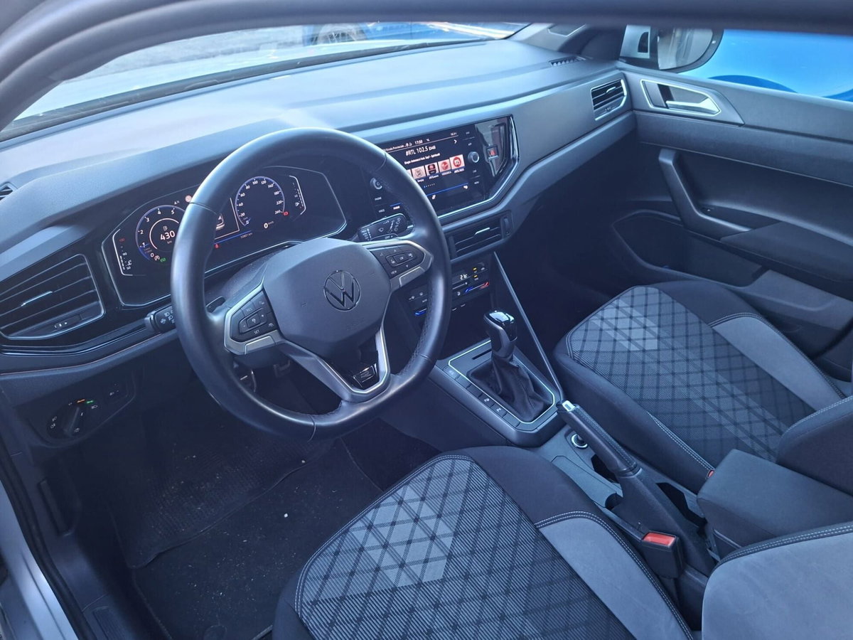 Volkswagen Taigo 1.5 tsi R-Line 150cv dsg (8)