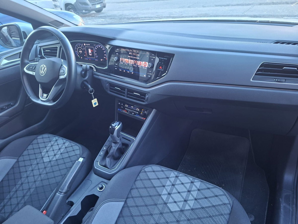 Volkswagen Taigo 1.5 tsi R-Line 150cv dsg (9)