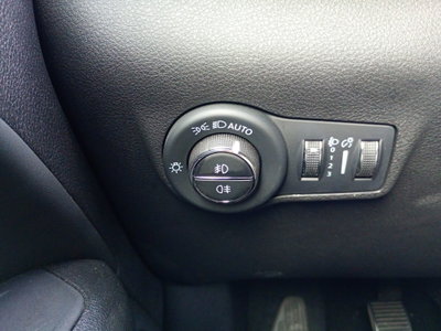 Jeep Compass 1.6 Multijet II 2WD Limited (10)