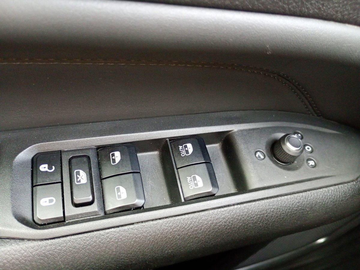 Jeep Compass 1.6 Multijet II 2WD Limited (11)