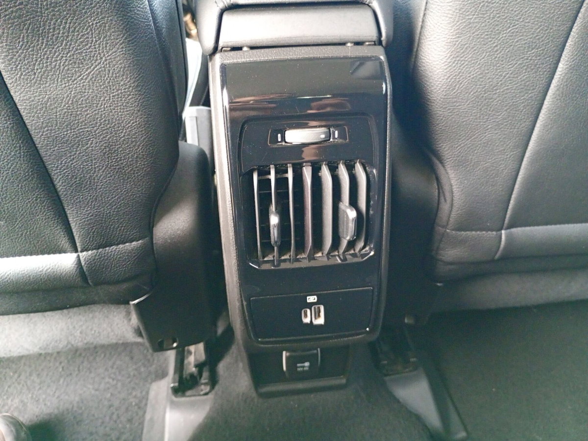 Jeep Compass 1.6 Multijet II 2WD Limited (17)