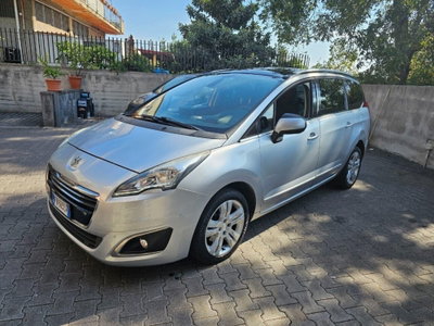 Peugeot 5008 BlueHDi 120 S&S Allure usata