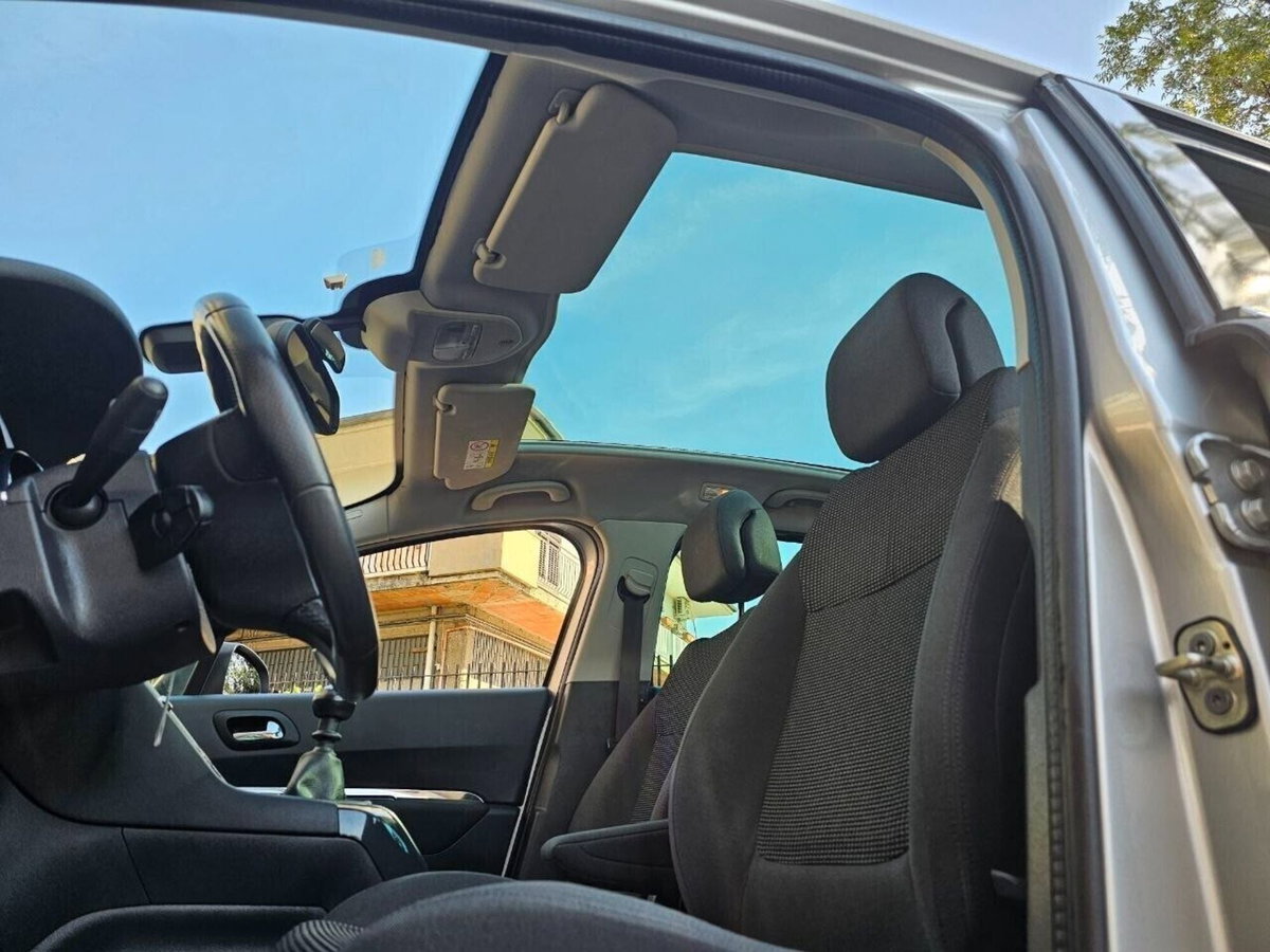 Peugeot 5008 BlueHDi 120 S&S Allure (12)