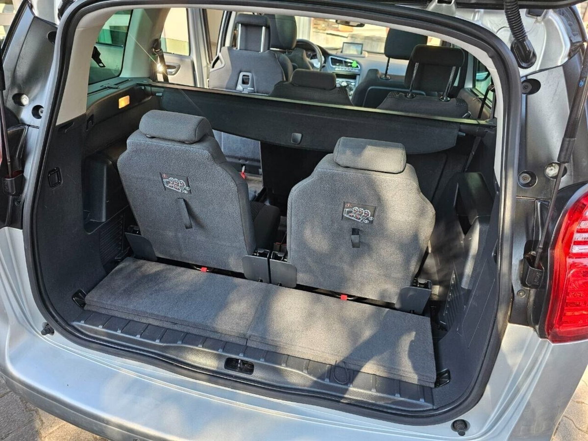 Peugeot 5008 BlueHDi 120 S&S Allure (16)