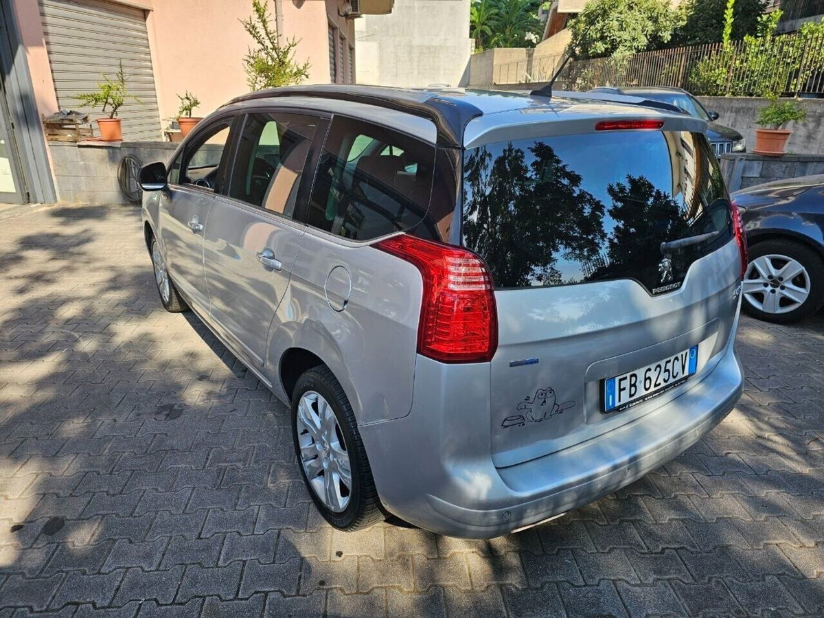 Peugeot 5008 BlueHDi 120 S&S Allure (6)