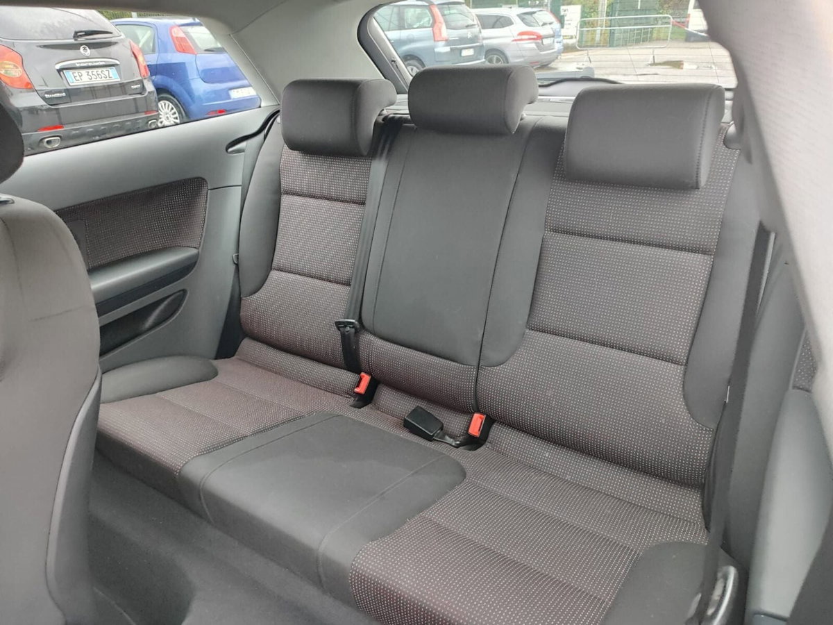 Audi A3 1.6 16V FSI Ambition (10)