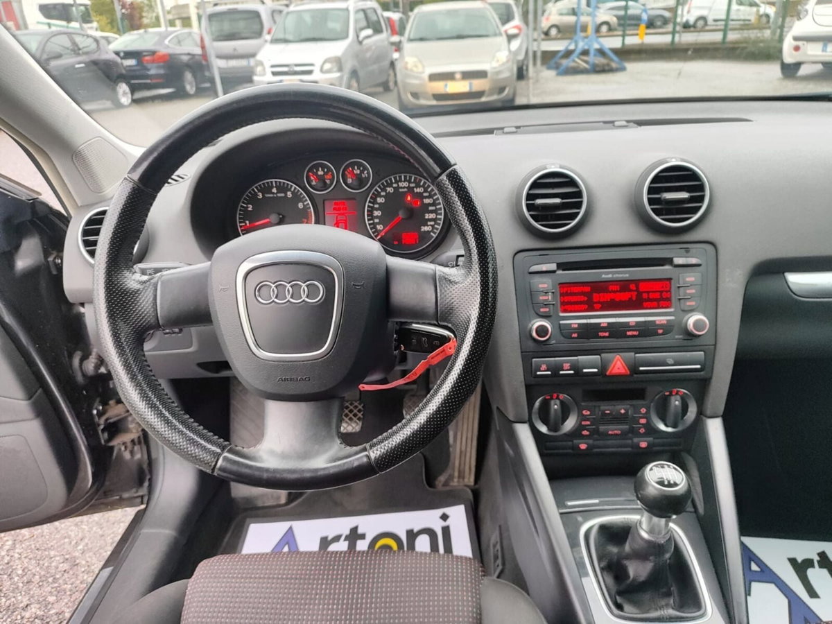 Audi A3 1.6 16V FSI Ambition (11)