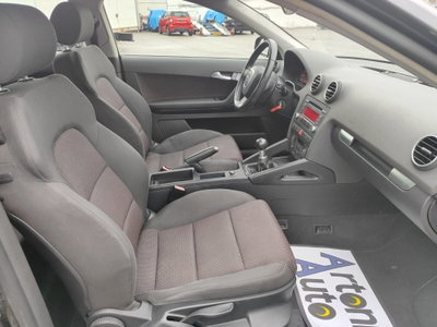 Audi A3 1.6 16V FSI Ambition (13)