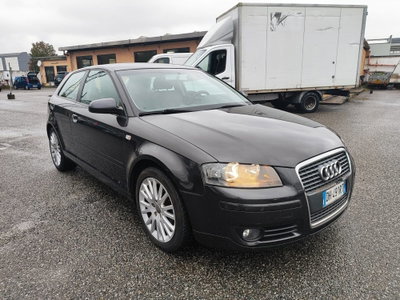 Audi A3 1.6 16V FSI Ambition (8)