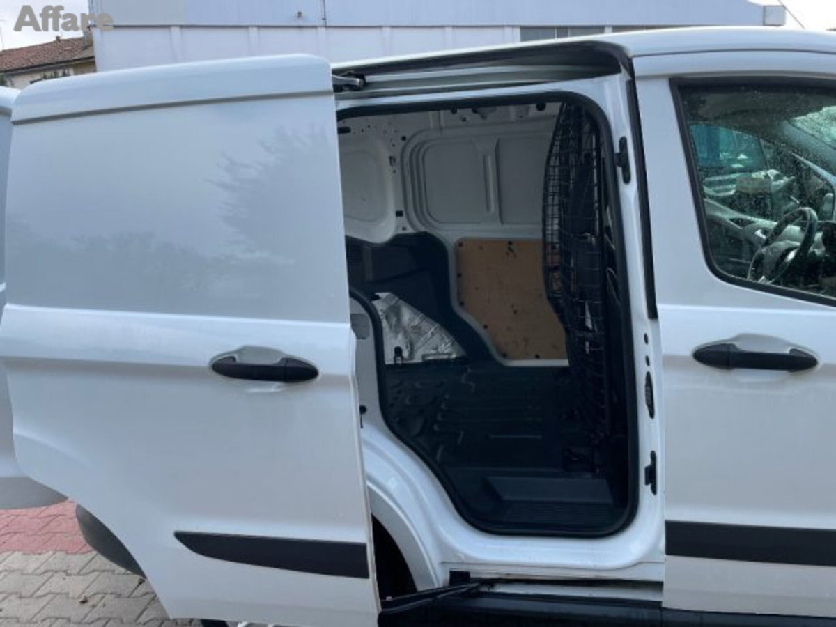 Ford Transit Courier 1.5 TDCi 75CV  Trend (10)